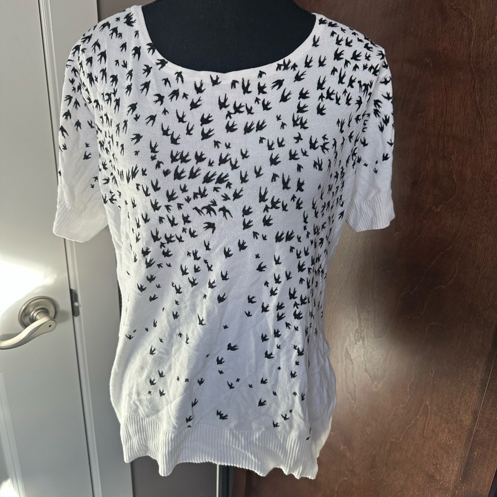Reitmans white short sleeved sweater with black birds womens xl